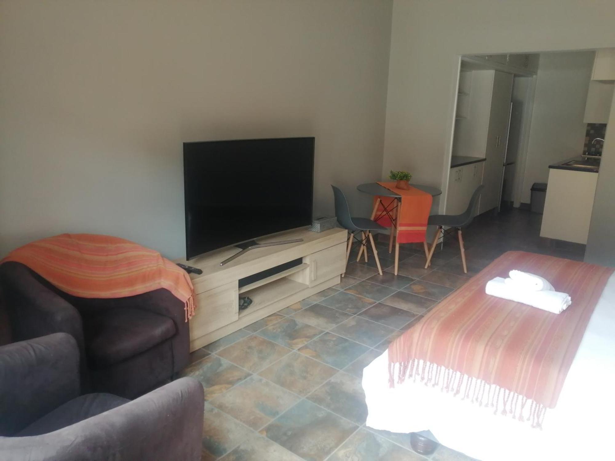 24 Onvrey Guest House Boksburg Ngoại thất bức ảnh