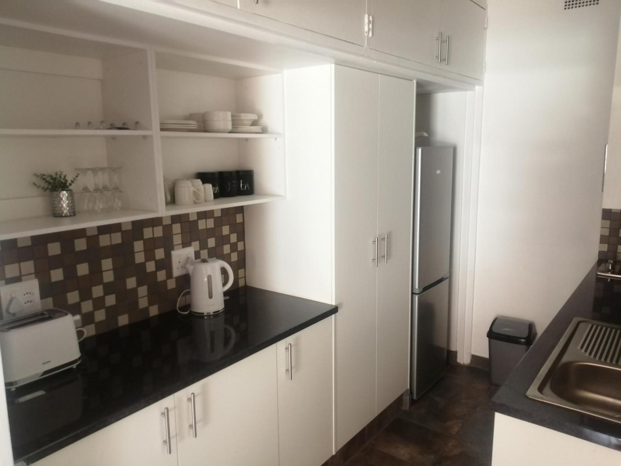 24 Onvrey Guest House Boksburg Ngoại thất bức ảnh