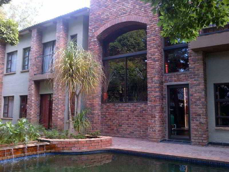 24 Onvrey Guest House Boksburg Ngoại thất bức ảnh