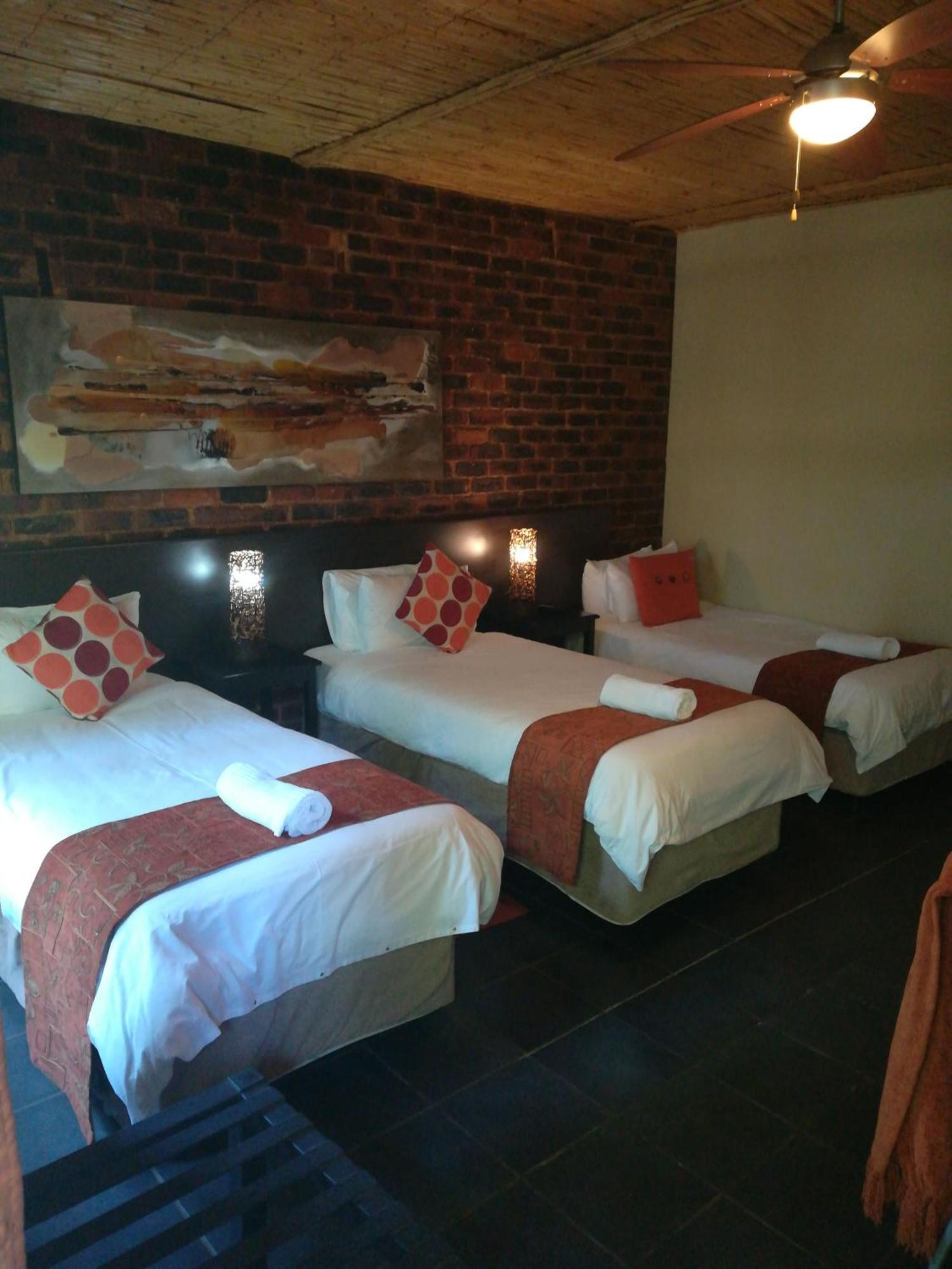 24 Onvrey Guest House Boksburg Ngoại thất bức ảnh