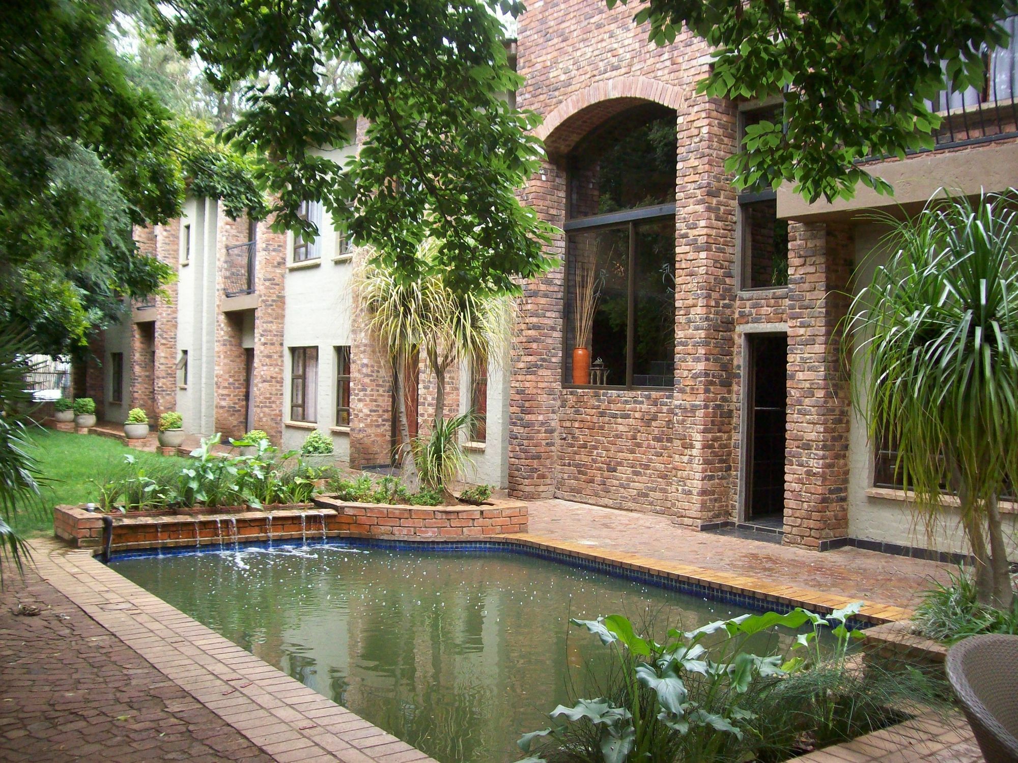 24 Onvrey Guest House Boksburg Ngoại thất bức ảnh
